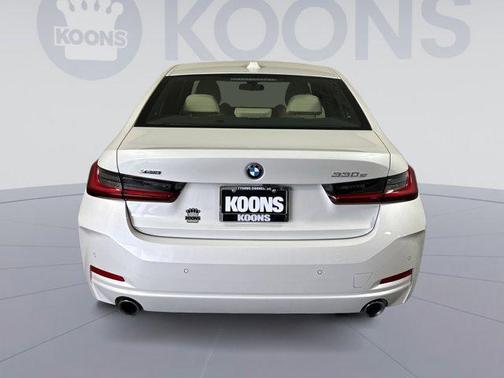 Mineral White Metallic 2023 BMW 330e xDrive