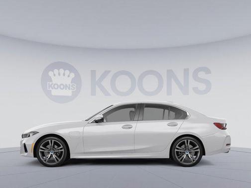Mineral White Metallic 2023 BMW 330e xDrive