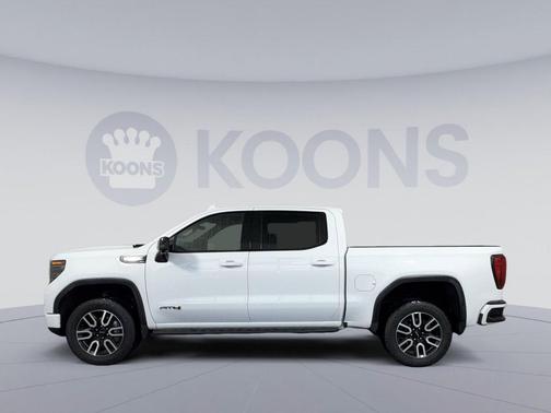 Summit White 2025 GMC Sierra 1500 AT4
