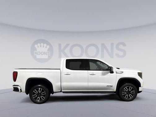 Summit White 2025 GMC Sierra 1500 AT4