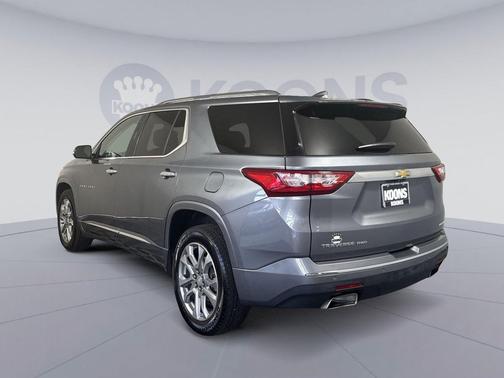Satin Steel Metallic 2020 Chevrolet Traverse Premier
