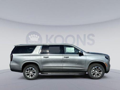 2025 Chevrolet Suburban LT