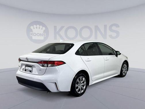 Ice Cap 2023 Toyota Corolla LE