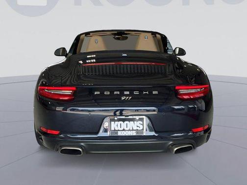 2017 Porsche 911 Carrera