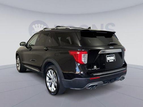 AGATE BLACK METALLIC 2023 Ford Explorer Platinum