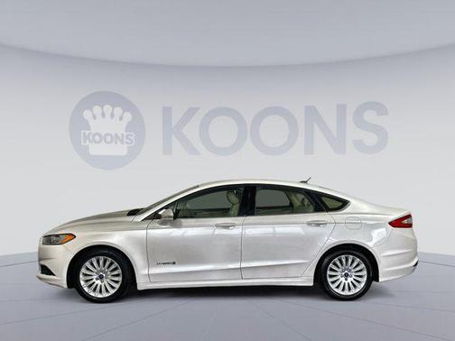 2015 Ford Fusion Hybrid SE