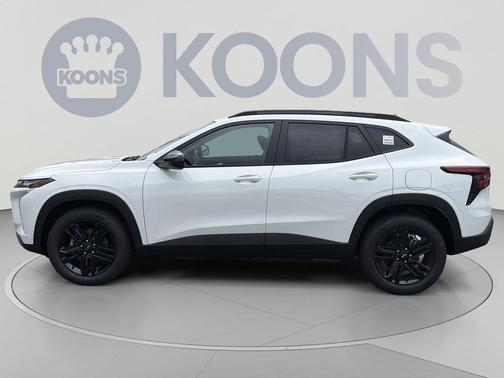 Summit White 2026 Chevrolet Trax FWD ACTIV