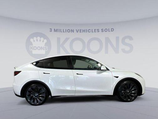 2021 Tesla Model Y Long Range Dual Motor All-Wheel Drive
