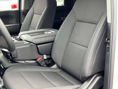2025 GMC Sierra 2500 Base