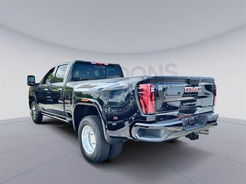 2025 GMC Sierra 3500 Denali