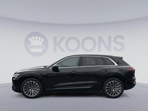 2019 Audi e-tron Premium Plus