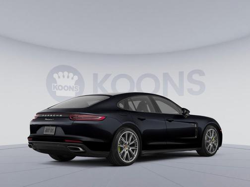 Black 2018 Porsche Panamera 4