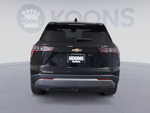 Mosaic Black Metallic 2026 Chevrolet Equinox 1LT