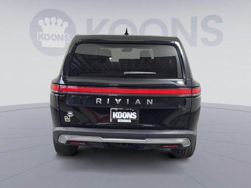 2024 Rivian R1S Adventure Quad Motor Large Pack