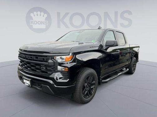 2025 Chevrolet Silverado 1500 Custom