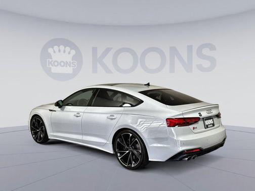 2022 Audi S5 Premium Plus TFSI quattro Tiptronic