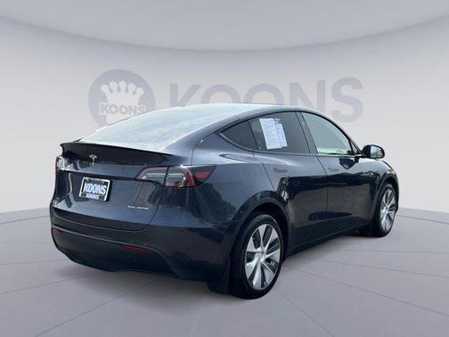 2024 Tesla Model Y Long Range Dual Motor All-Wheel Drive