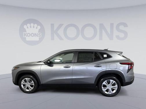 Sterling Gray Metallic 2026 Chevrolet Trax LS