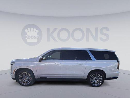 2025 Cadillac Escalade ESV Premium Luxury