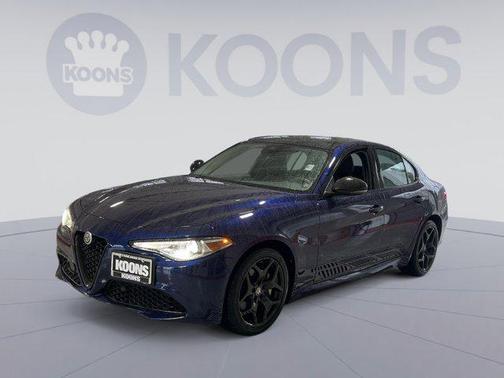 2021 Alfa Romeo Giulia Base