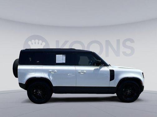 2024 Land Rover Defender 110 P300