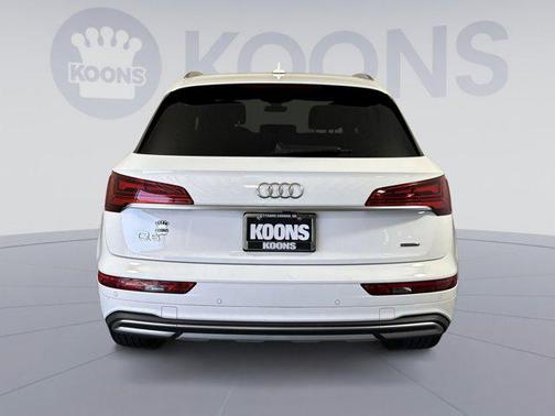 Ibis White 2023 Audi Q5 40 Premium