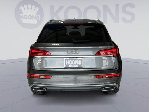 2022 Audi Q5 45 S line Premium