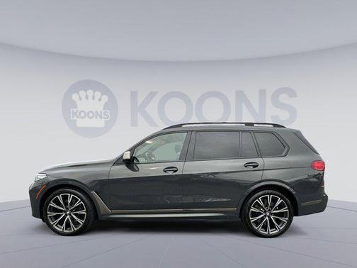 2021 BMW X7 M50i