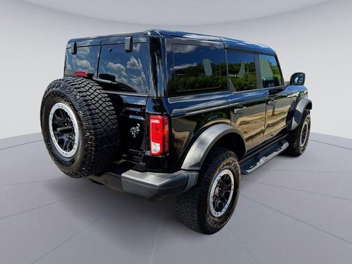 SHADOW BLACK 2024 Ford Bronco Black Diamond