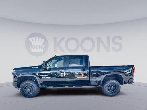 2025 Chevrolet Silverado 2500 4WD Crew Cab Standard Bed ZR2