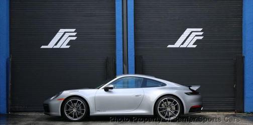 2022 Porsche 911 Carrera