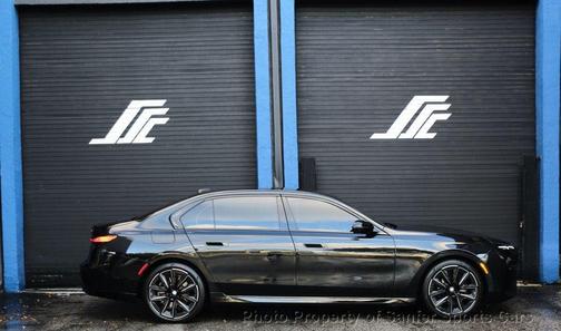 2023 BMW 740 i