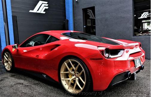 2016 Ferrari 488 GTB 2dr Coupe
