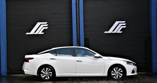 2022 Nissan Altima S FWD