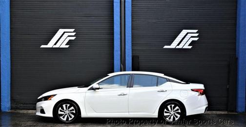 2022 Nissan Altima S FWD