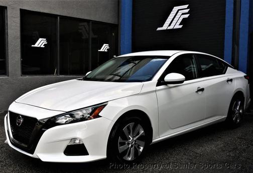 2022 Nissan Altima S FWD