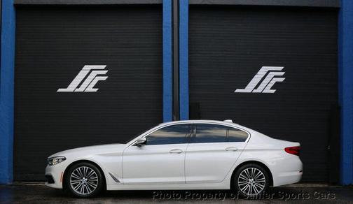 2020 BMW 540 540i