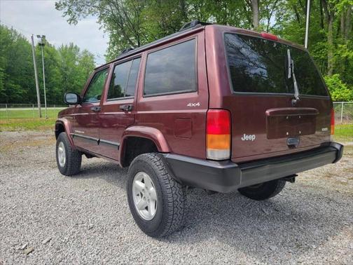 2000 Jeep Cherokee Sport 4WD