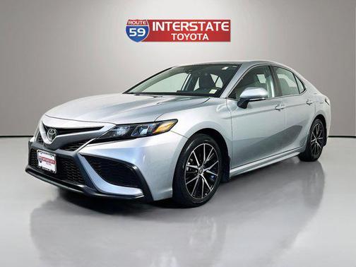 Celestial Silver Metallic 2023 Toyota Camry SE