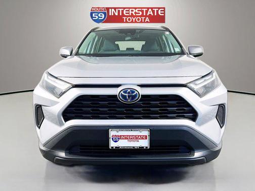 2022 Toyota RAV4 Hybrid XLE