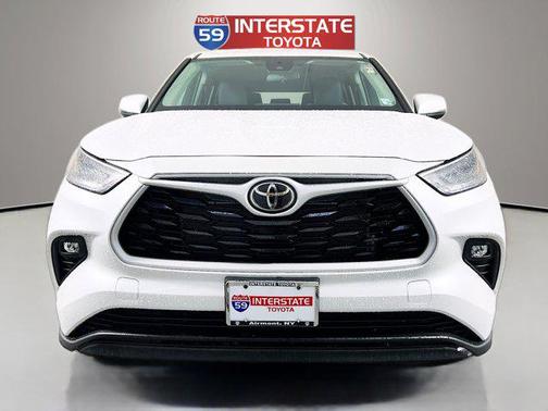 2025 Toyota Highlander 