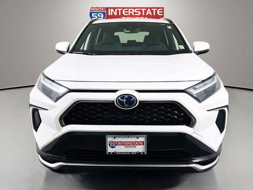 2024 Toyota RAV4 Prime SE