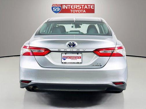 2019 Toyota Camry Hybrid LE