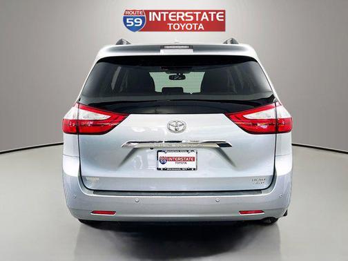 2017 Toyota Sienna Limited Premium