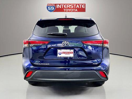 2022 Toyota Highlander L