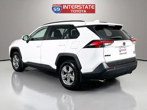 Ice Cap 2023 Toyota RAV4 XLE