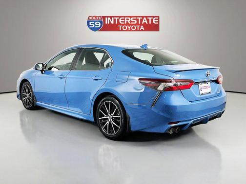 2024 Toyota Camry Hybrid SE