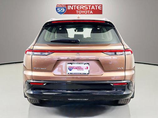 2025 Toyota Crown Signia XLE