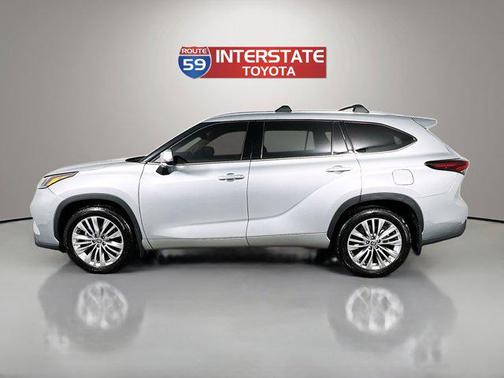 2024 Toyota Highlander Platinum
