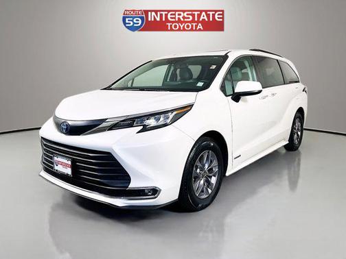 2021 Toyota Sienna XLE 7 Passenger